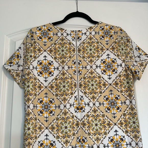 Women’s Lulus Floral Deco Shift Dress in Yellow - Size Small - Picture 9 of 11